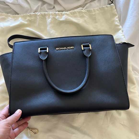 Michael Kors Selma Satchel in Saffiano Leather - Picture 3 of 15